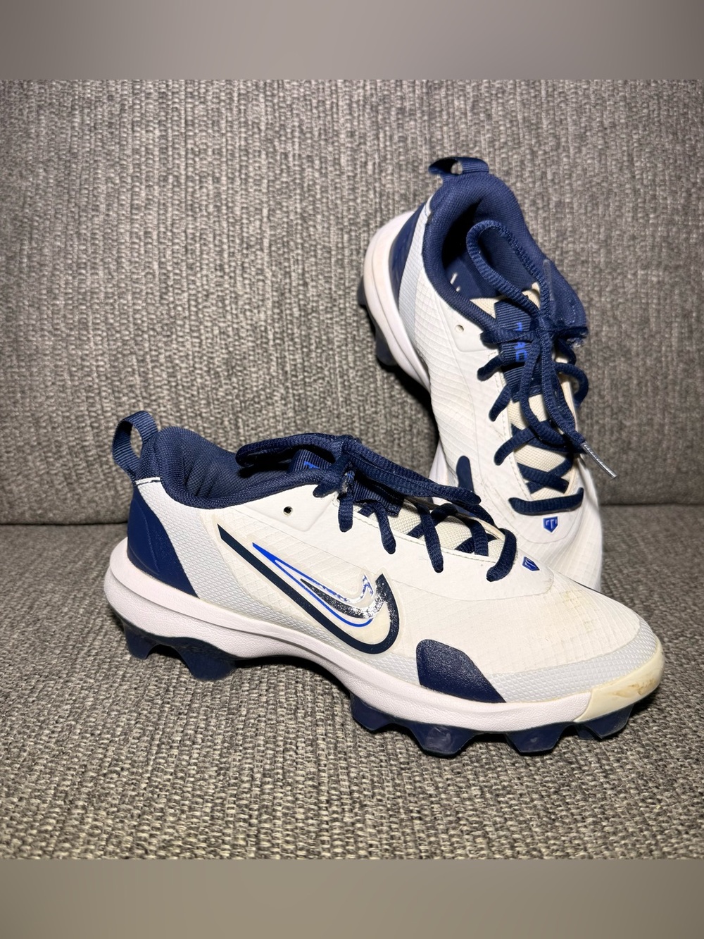 Nike Boys Force Trout 9 Pro Molded Baseball Cleats lace up size 3.5 - FZ0916-103